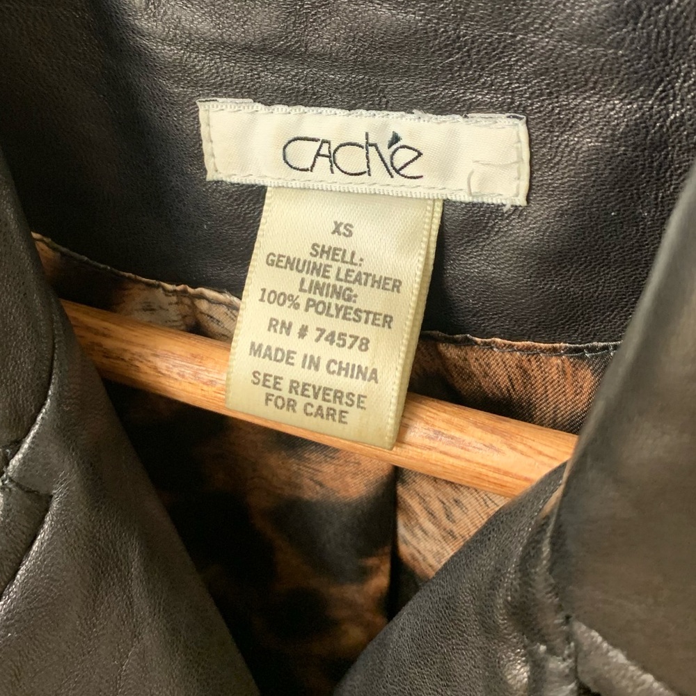 Cache Leather Vest - Picture 3 of 5